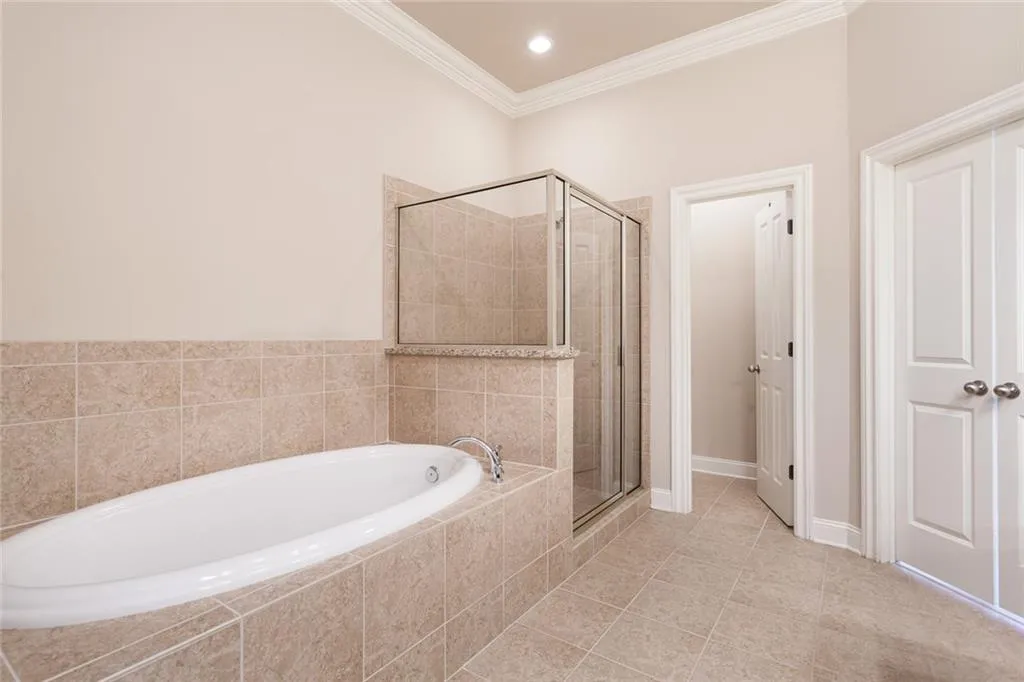 155 Alderwood Hill, Sandy Springs, Georgia 30328, 3 Bedrooms Bedrooms, ,3 BathroomsBathrooms,Residential,Sold,155 Alderwood Hill,5623689