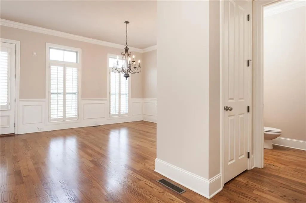 155 Alderwood Hill, Sandy Springs, Georgia 30328, 3 Bedrooms Bedrooms, ,3 BathroomsBathrooms,Residential,Sold,155 Alderwood Hill,5623689