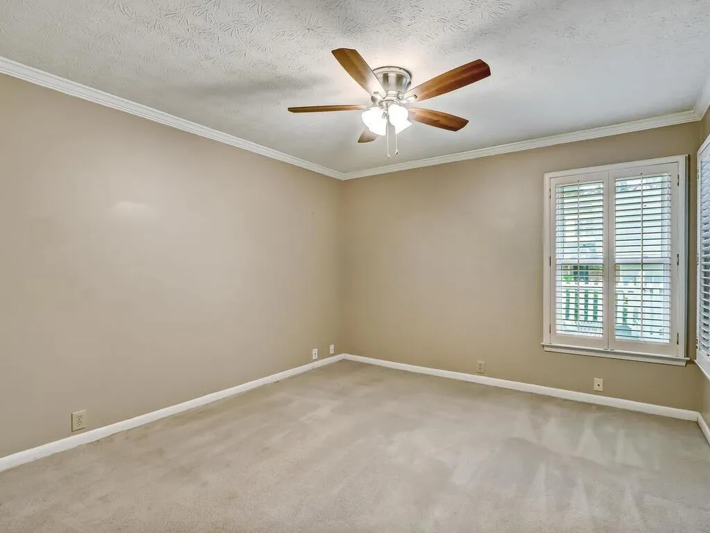 10 Ne Waterford Court, Sandy Springs, Georgia 30328, 2 Bedrooms Bedrooms, ,2 BathroomsBathrooms,Residential,Sold,10 Ne Waterford Court,6839285