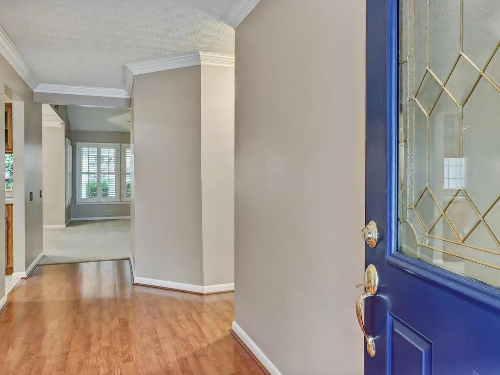 10 Ne Waterford Court, Sandy Springs, Georgia 30328, 2 Bedrooms Bedrooms, ,2 BathroomsBathrooms,Residential,Sold,10 Ne Waterford Court,6839285