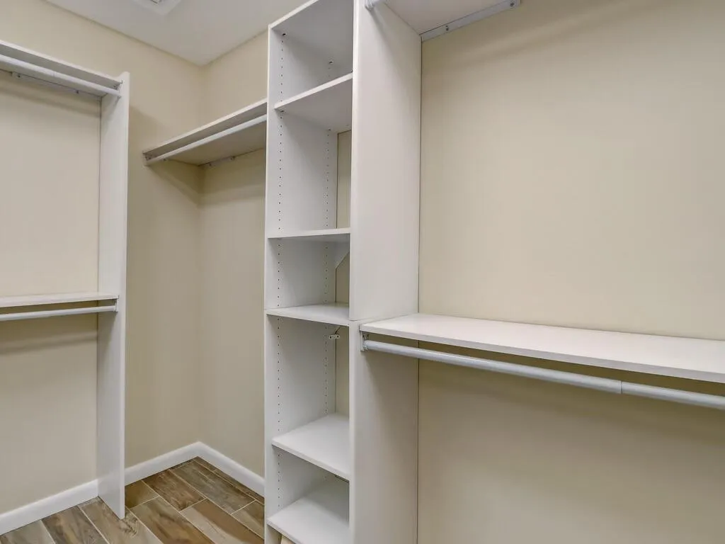 10 Ne Waterford Court, Sandy Springs, Georgia 30328, 2 Bedrooms Bedrooms, ,2 BathroomsBathrooms,Residential,Sold,10 Ne Waterford Court,6839285