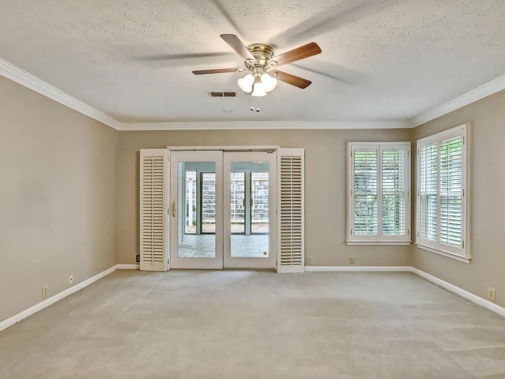 10 Ne Waterford Court, Sandy Springs, Georgia 30328, 2 Bedrooms Bedrooms, ,2 BathroomsBathrooms,Residential,Sold,10 Ne Waterford Court,6839285