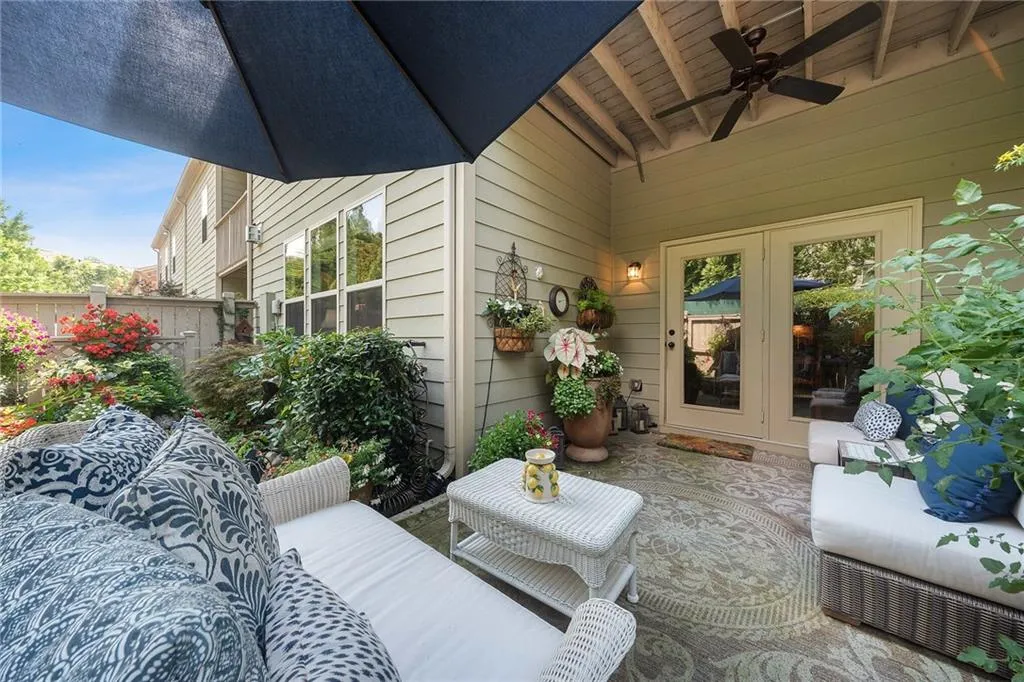 5537 Parkerton Lane, Atlanta, Georgia 30342, 3 Bedrooms Bedrooms, ,3 BathroomsBathrooms,Residential,Sold,5537 Parkerton Lane,6579842