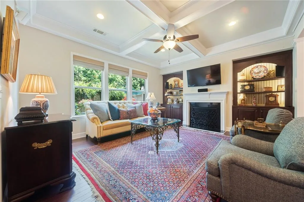 5537 Parkerton Lane, Atlanta, Georgia 30342, 3 Bedrooms Bedrooms, ,3 BathroomsBathrooms,Residential,Sold,5537 Parkerton Lane,6579842