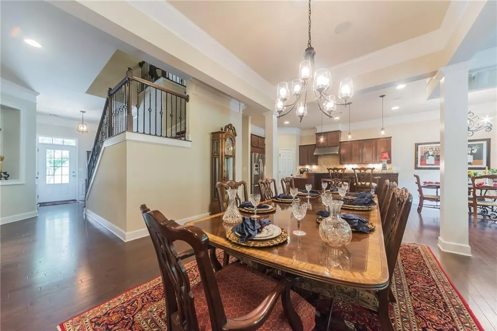 5537 Parkerton Lane, Atlanta, Georgia 30342, 3 Bedrooms Bedrooms, ,3 BathroomsBathrooms,Residential,Sold,5537 Parkerton Lane,6579842