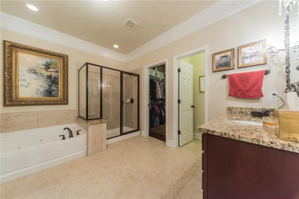 5537 Parkerton Lane, Atlanta, Georgia 30342, 3 Bedrooms Bedrooms, ,3 BathroomsBathrooms,Residential,Sold,5537 Parkerton Lane,6579842