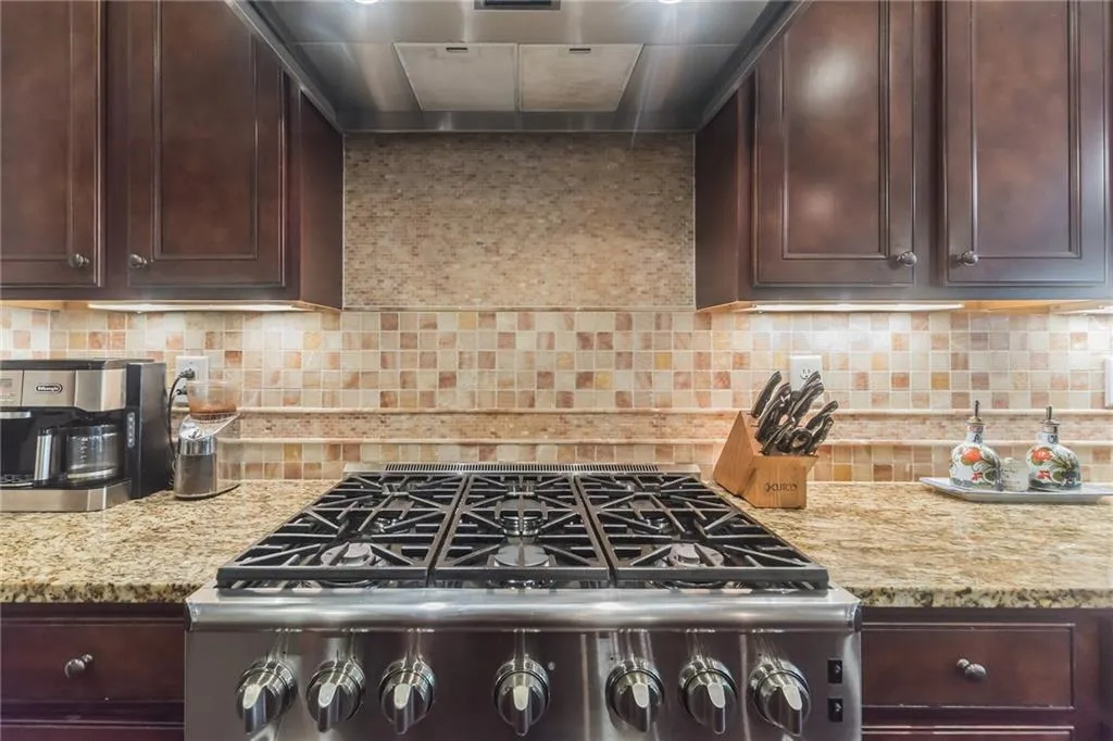 5537 Parkerton Lane, Atlanta, Georgia 30342, 3 Bedrooms Bedrooms, ,3 BathroomsBathrooms,Residential,Sold,5537 Parkerton Lane,6579842