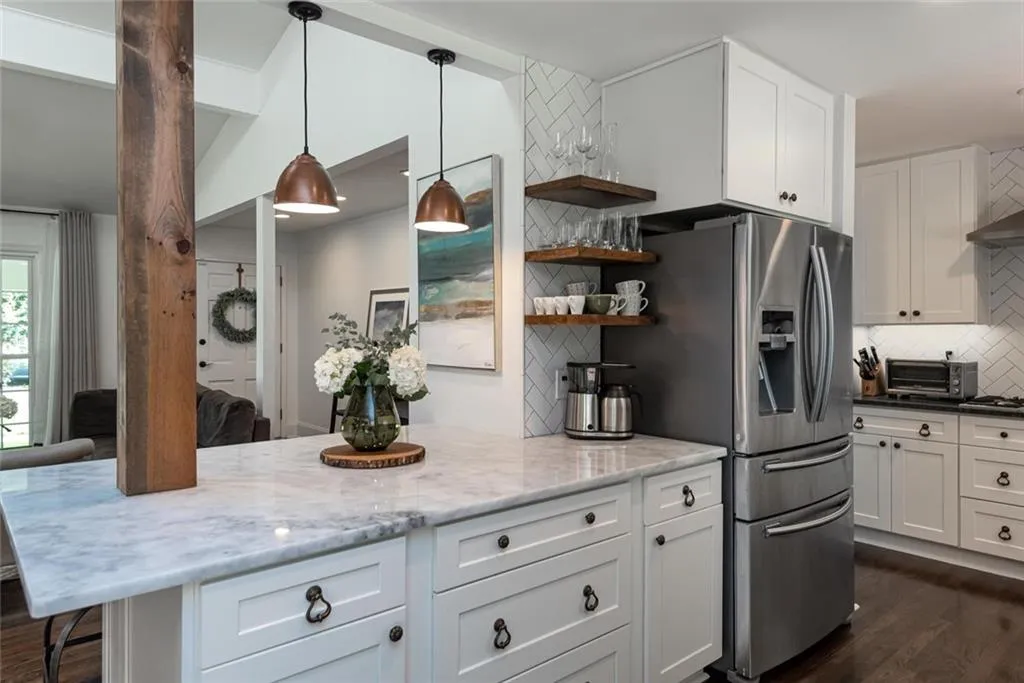 305 Amberidge Trail, Atlanta, Georgia 30328, 4 Bedrooms Bedrooms, ,3 BathroomsBathrooms,Residential,Sold,305 Amberidge Trail,6763252