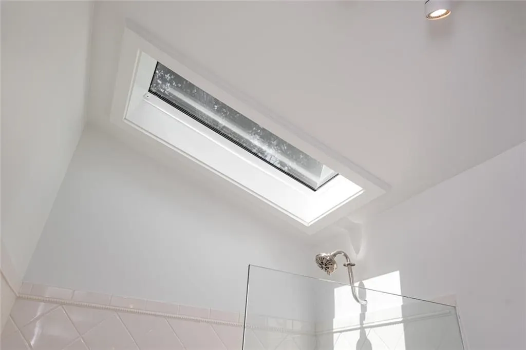 305 Amberidge Trail, Atlanta, Georgia 30328, 4 Bedrooms Bedrooms, ,3 BathroomsBathrooms,Residential,Sold,305 Amberidge Trail,6763252