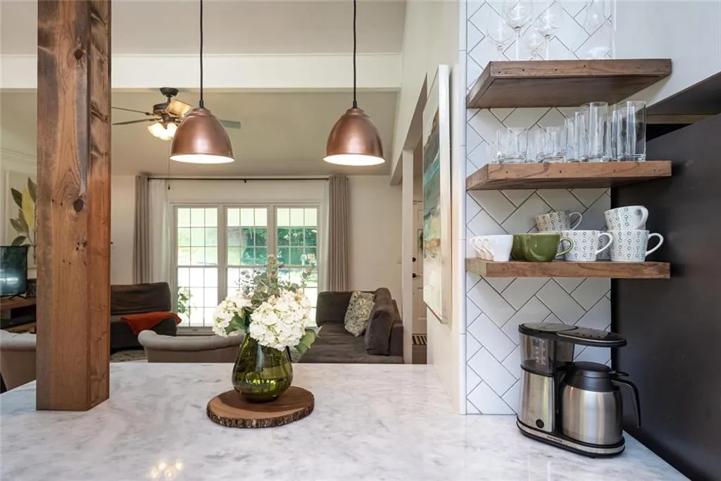 305 Amberidge Trail, Atlanta, Georgia 30328, 4 Bedrooms Bedrooms, ,3 BathroomsBathrooms,Residential,Sold,305 Amberidge Trail,6763252