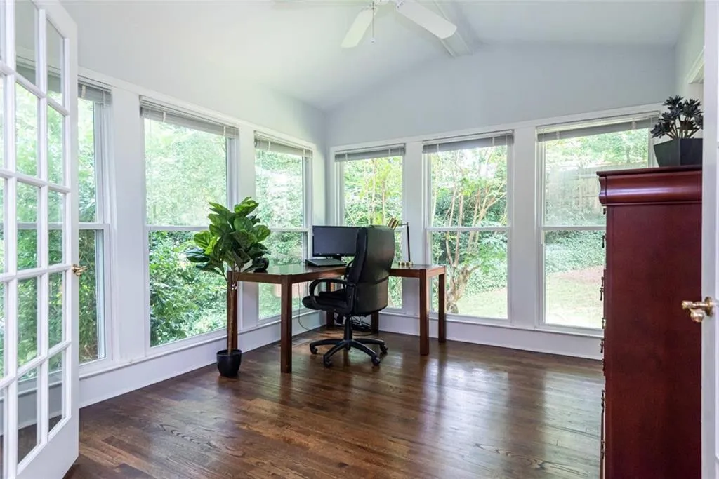 305 Amberidge Trail, Atlanta, Georgia 30328, 4 Bedrooms Bedrooms, ,3 BathroomsBathrooms,Residential,Sold,305 Amberidge Trail,6763252