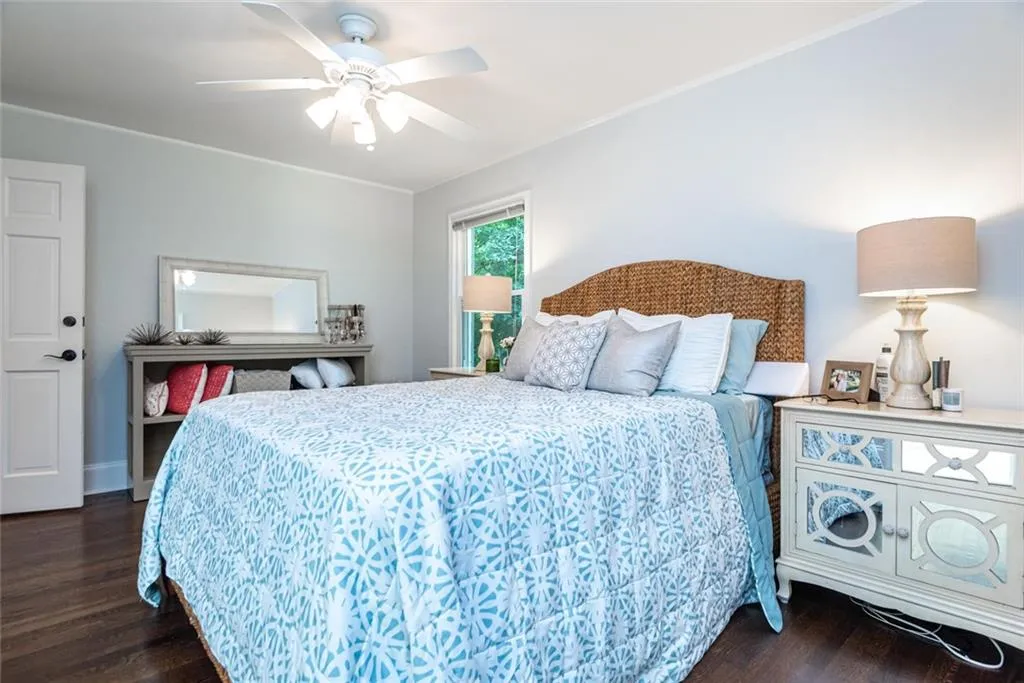 305 Amberidge Trail, Atlanta, Georgia 30328, 4 Bedrooms Bedrooms, ,3 BathroomsBathrooms,Residential,Sold,305 Amberidge Trail,6763252