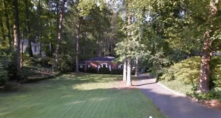 490 Forestdale Drive, Sandy Springs, Georgia 30342, 3 Bedrooms Bedrooms, ,3 BathroomsBathrooms,Residential,Sold,490 Forestdale Drive,5959917