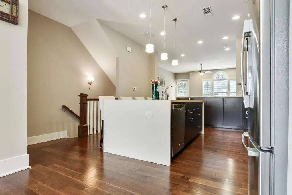 433 Alderwood Street, Sandy Springs, Georgia 30328, 3 Bedrooms Bedrooms, ,3 BathroomsBathrooms,Residential,Sold,433 Alderwood Street,5825984