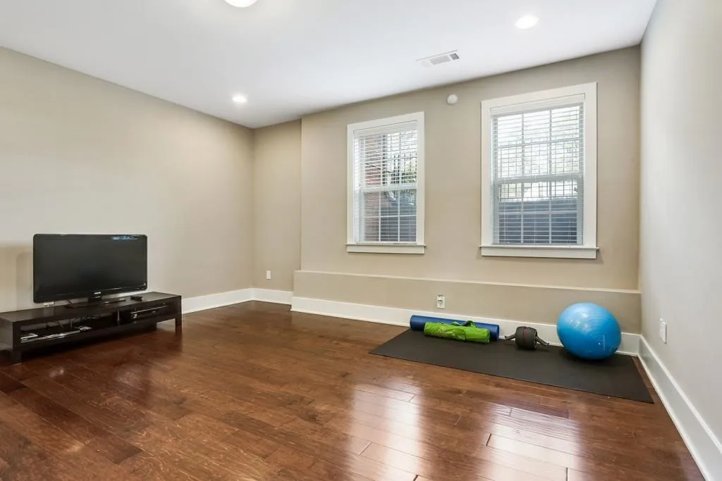 433 Alderwood Street, Sandy Springs, Georgia 30328, 3 Bedrooms Bedrooms, ,3 BathroomsBathrooms,Residential,Sold,433 Alderwood Street,5825984