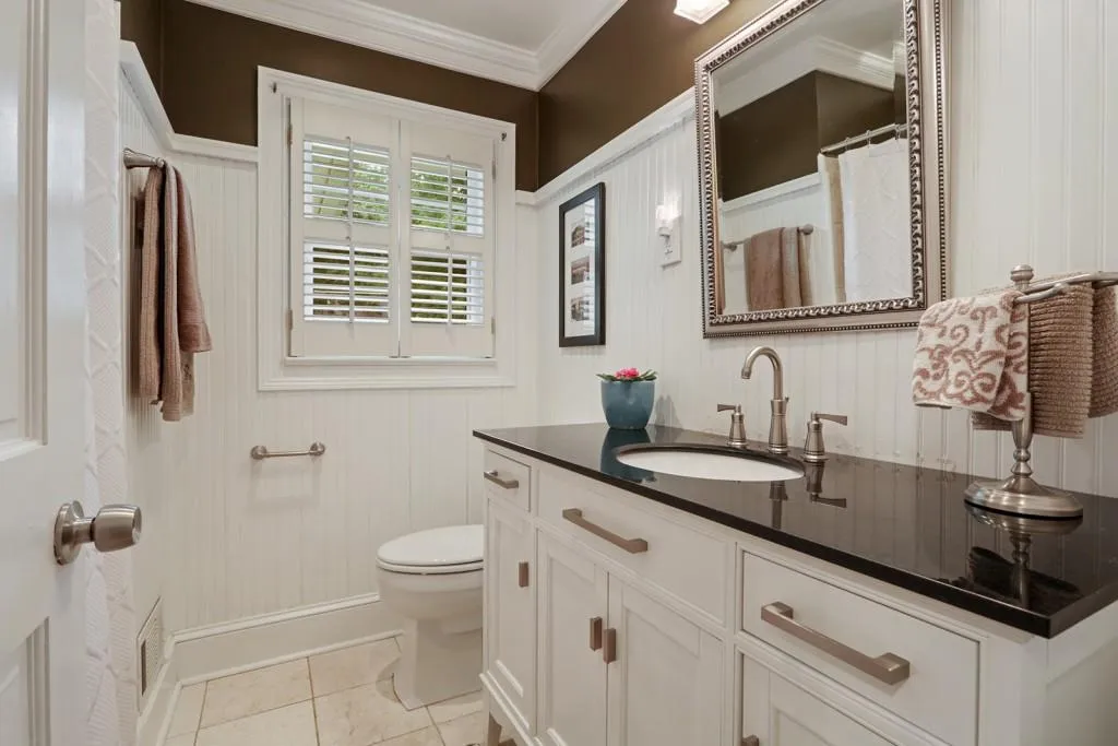 320 Forest Hills Drive, Atlanta, Georgia 30342, 3 Bedrooms Bedrooms, ,2 BathroomsBathrooms,Residential,Sold,320 Forest Hills Drive,5854441