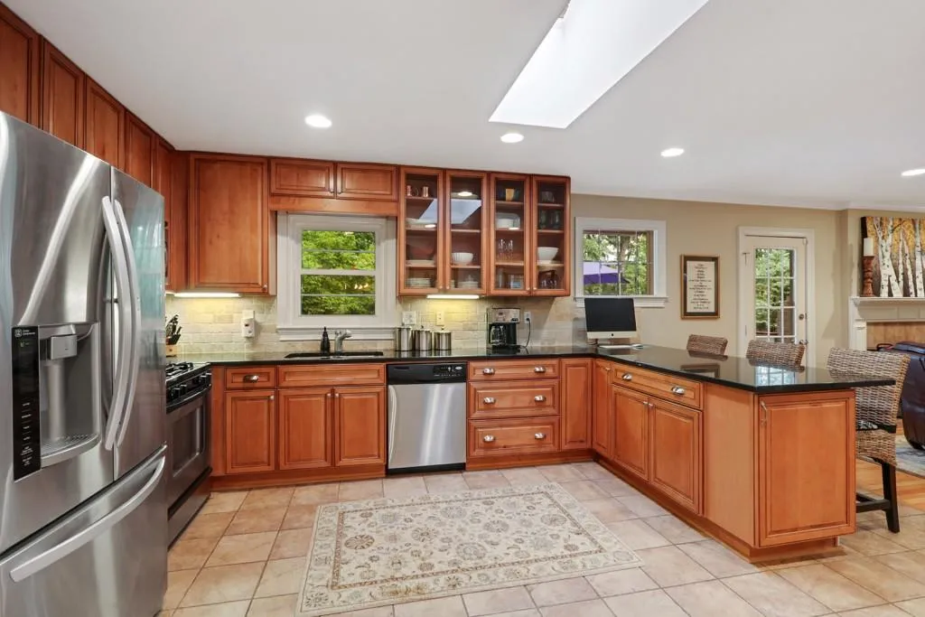 320 Forest Hills Drive, Atlanta, Georgia 30342, 3 Bedrooms Bedrooms, ,2 BathroomsBathrooms,Residential,Sold,320 Forest Hills Drive,5854441