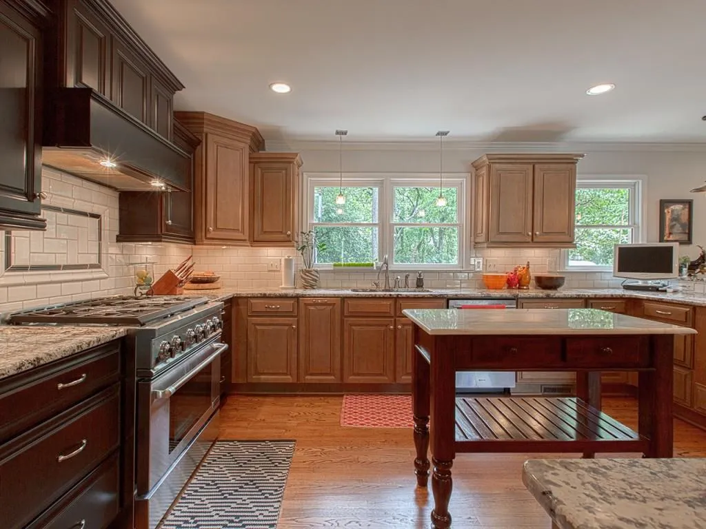 2559 Sharondale Drive Ne, Atlanta, Georgia 30305, 4 Bedrooms Bedrooms, ,3 BathroomsBathrooms,Residential,Sold,2559 Sharondale Drive Ne,5733822