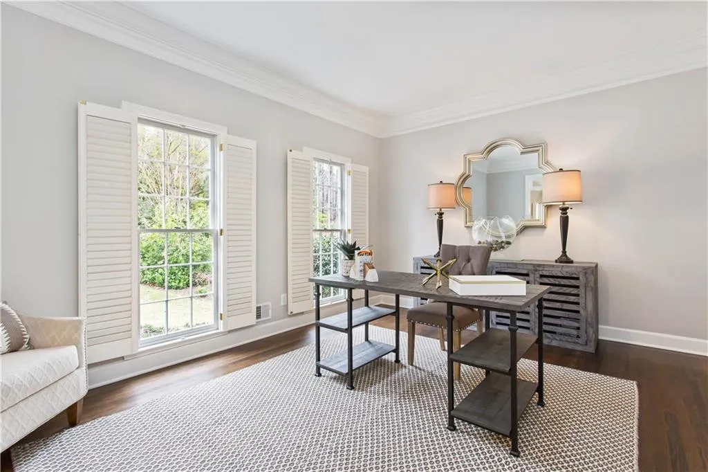 155 Seville Chase, Sandy Springs, Georgia 30328, 5 Bedrooms Bedrooms, ,2 BathroomsBathrooms,Residential,Sold,155 Seville Chase,5979540