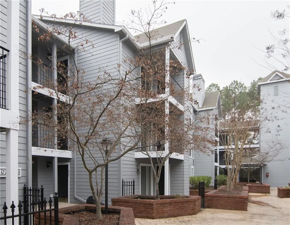 628 Granville Court, Atlanta, Georgia 30328, 1 Bedroom Bedrooms, ,1 BathroomBathrooms,Residential,Sold,628 Granville Court,6742160