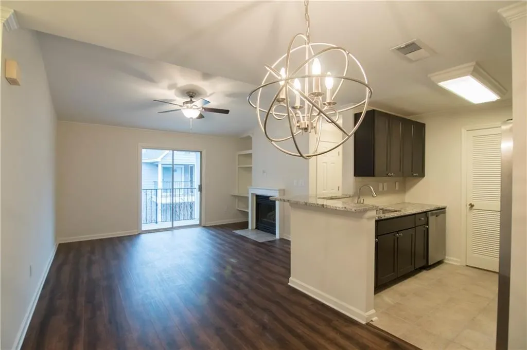 628 Granville Court, Atlanta, Georgia 30328, 1 Bedroom Bedrooms, ,1 BathroomBathrooms,Residential,Sold,628 Granville Court,6742160