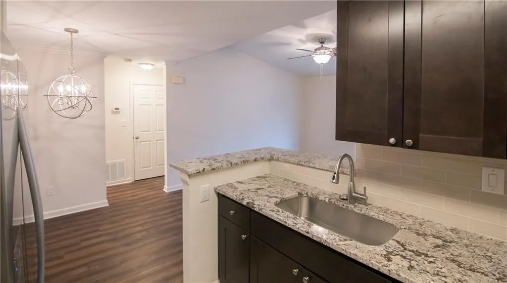 628 Granville Court, Atlanta, Georgia 30328, 1 Bedroom Bedrooms, ,1 BathroomBathrooms,Residential,Sold,628 Granville Court,6742160
