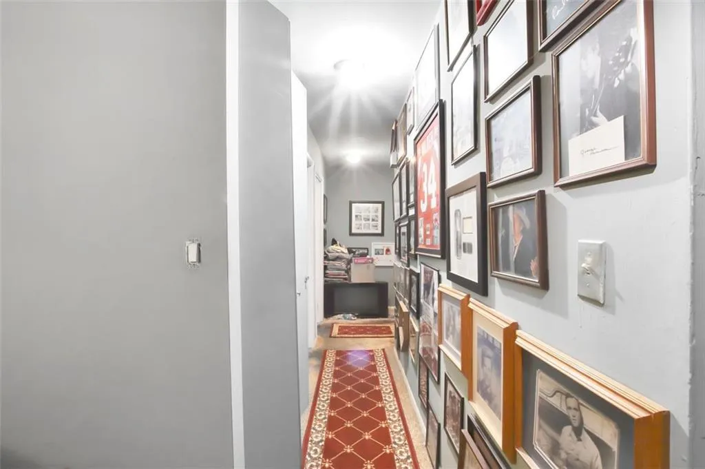 145 Northwood Dr Unit F4, Atlanta, Georgia 30342, 3 Bedrooms Bedrooms, ,2 BathroomsBathrooms,Residential,Sold,145 Northwood Dr Unit F4,7422810