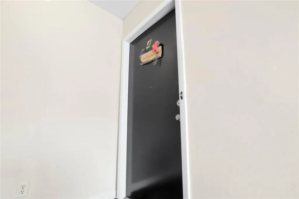 145 Northwood Dr Unit F4, Atlanta, Georgia 30342, 3 Bedrooms Bedrooms, ,2 BathroomsBathrooms,Residential,Sold,145 Northwood Dr Unit F4,7422810