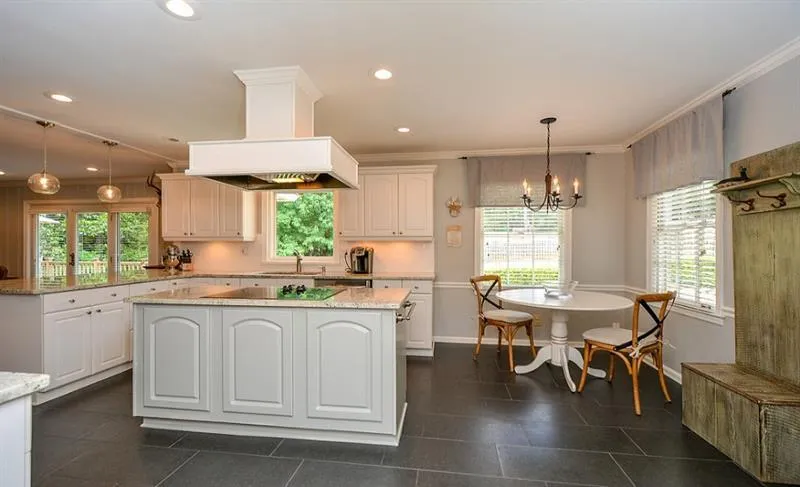 5850 Pine Brook Road, Atlanta, Georgia 30328, 4 Bedrooms Bedrooms, ,2 BathroomsBathrooms,Residential,Sold,5850 Pine Brook Road,6015785