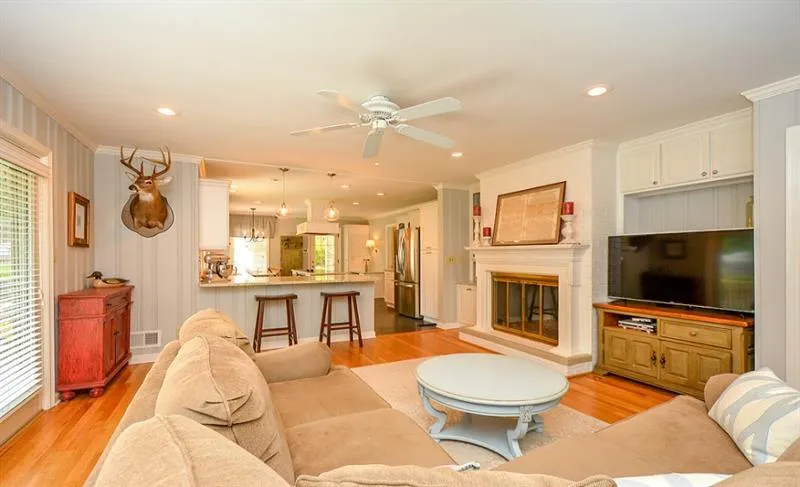 5850 Pine Brook Road, Atlanta, Georgia 30328, 4 Bedrooms Bedrooms, ,2 BathroomsBathrooms,Residential,Sold,5850 Pine Brook Road,6015785
