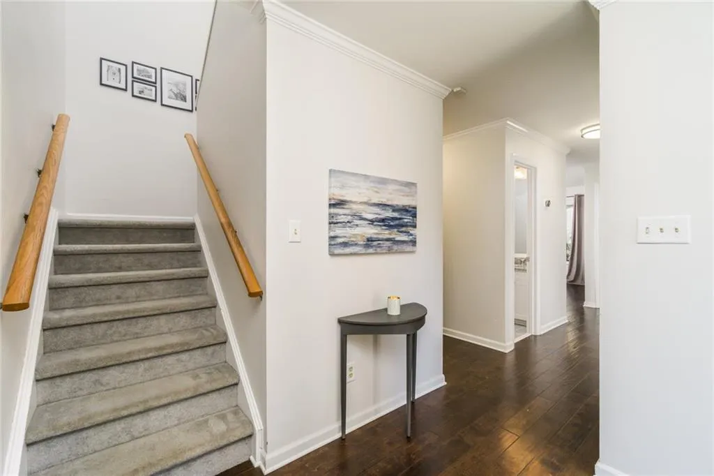 33 Forrest Place, Atlanta, Georgia 30328, 3 Bedrooms Bedrooms, ,2 BathroomsBathrooms,Residential,Sold,33 Forrest Place,6812852