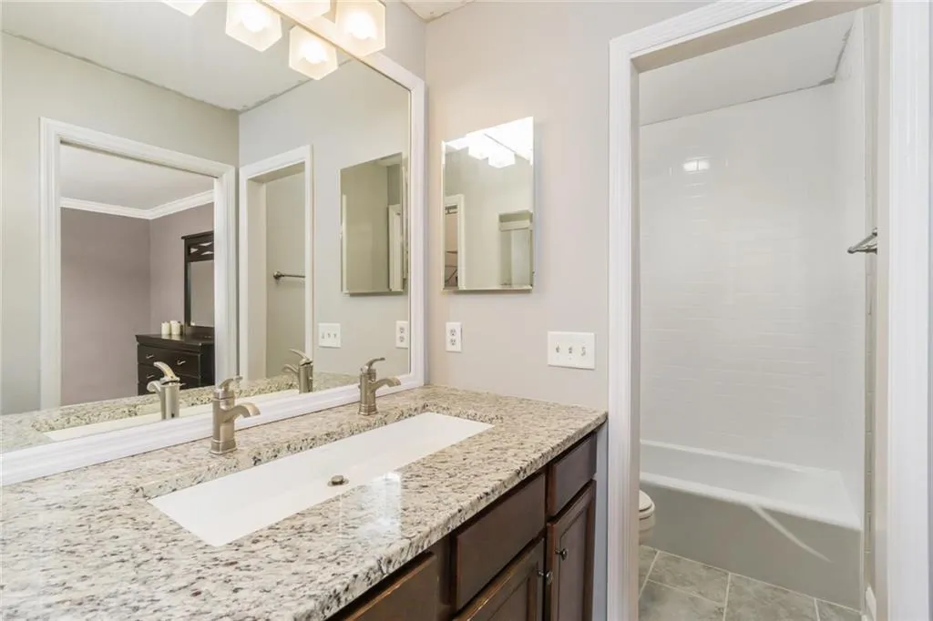 33 Forrest Place, Atlanta, Georgia 30328, 3 Bedrooms Bedrooms, ,2 BathroomsBathrooms,Residential,Sold,33 Forrest Place,6812852