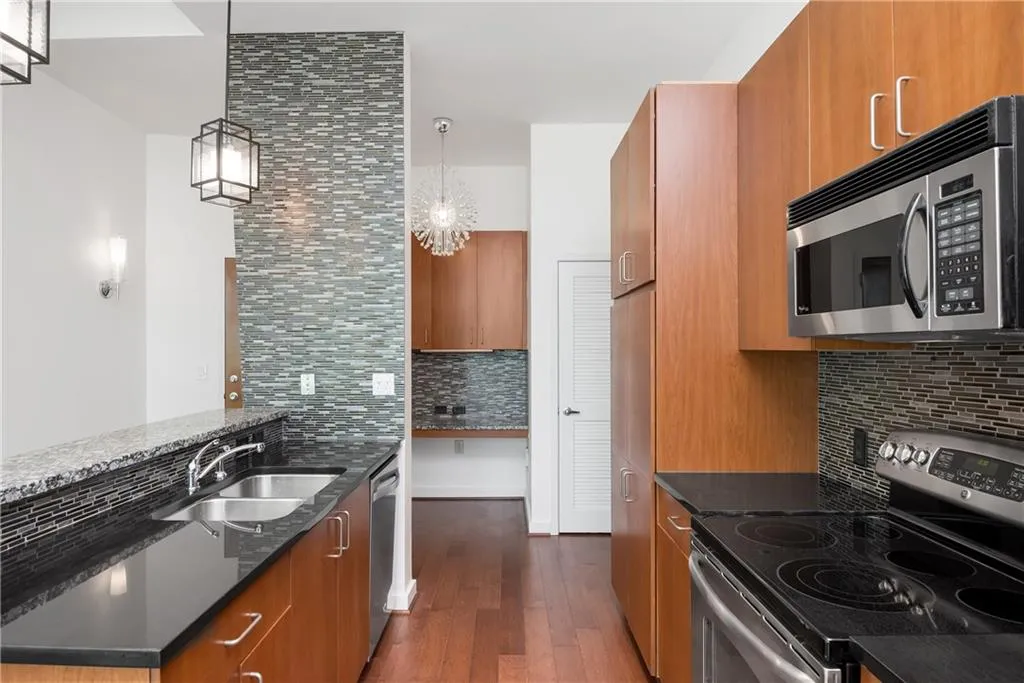 923 Peachtree Street Ne Unit 2029, Atlanta, Georgia 30309, 1 Bedroom Bedrooms, ,1 BathroomBathrooms,Residential,Sold,923 Peachtree Street Ne Unit 2029,5969803