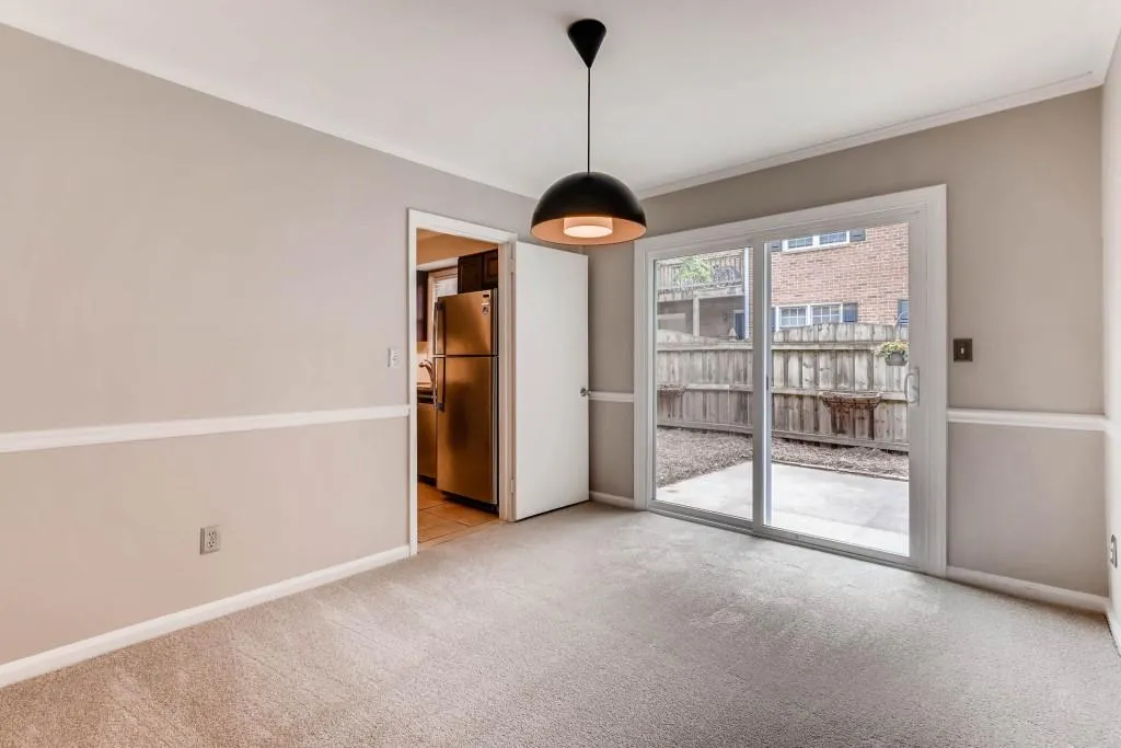 6520 Roswell Road Unit 86, Sandy Springs, Georgia 30328, 3 Bedrooms Bedrooms, ,2 BathroomsBathrooms,Residential,Sold,6520 Roswell Road Unit 86,6040991