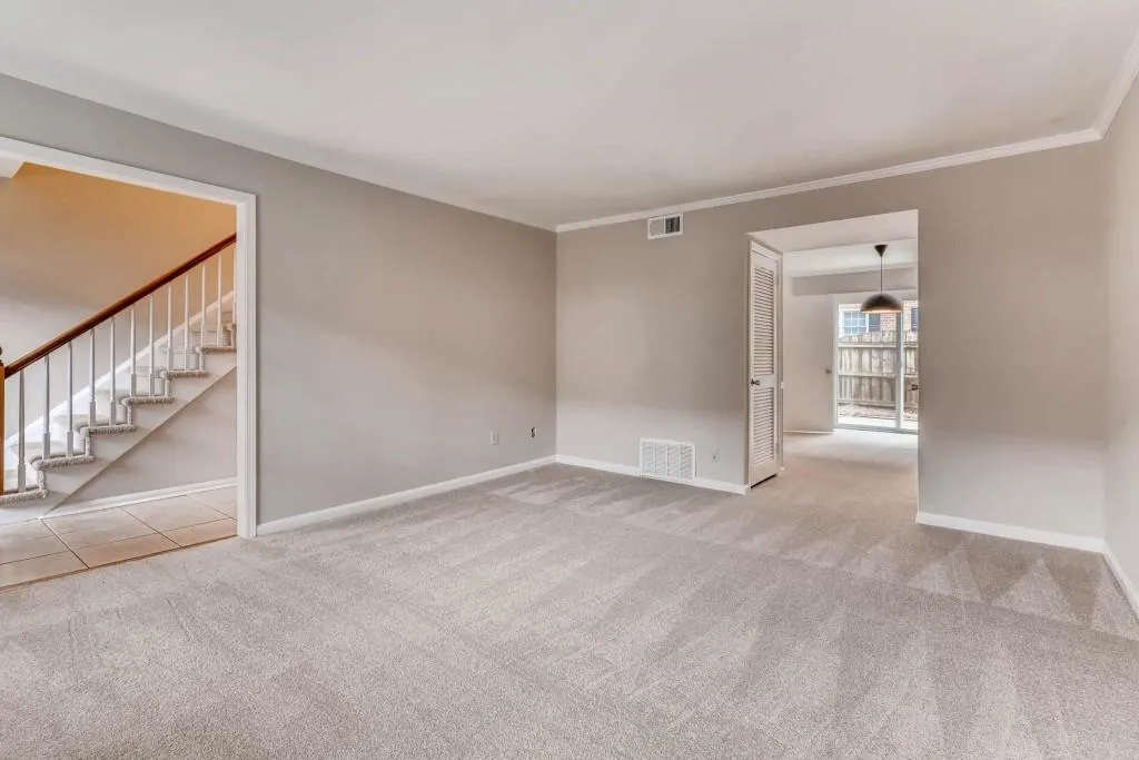 6520 Roswell Road Unit 86, Sandy Springs, Georgia 30328, 3 Bedrooms Bedrooms, ,2 BathroomsBathrooms,Residential,Sold,6520 Roswell Road Unit 86,6040991