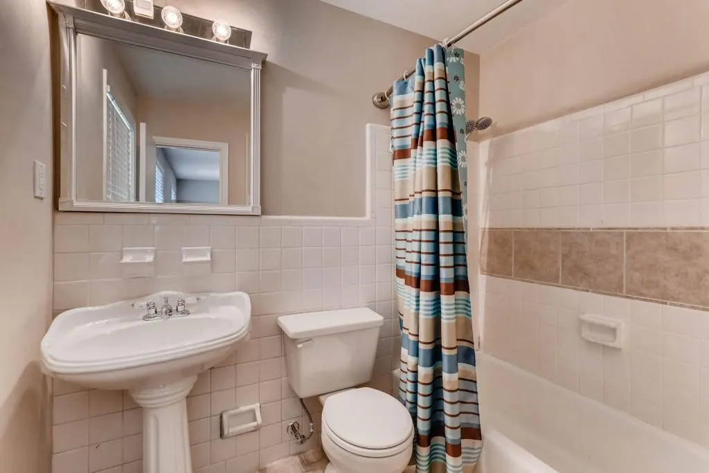 6520 Roswell Road Unit 86, Sandy Springs, Georgia 30328, 3 Bedrooms Bedrooms, ,2 BathroomsBathrooms,Residential,Sold,6520 Roswell Road Unit 86,6040991