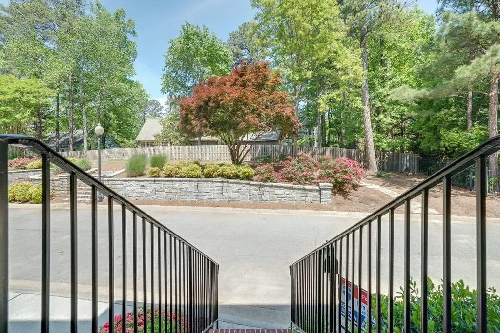 7267 Village Creek Trace, Atlanta, Georgia 30328, 4 Bedrooms Bedrooms, ,3 BathroomsBathrooms,Residential,Sold,7267 Village Creek Trace,6542560