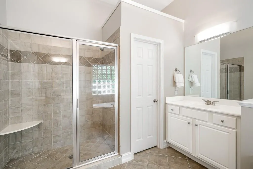 7267 Village Creek Trace, Atlanta, Georgia 30328, 4 Bedrooms Bedrooms, ,3 BathroomsBathrooms,Residential,Sold,7267 Village Creek Trace,6542560