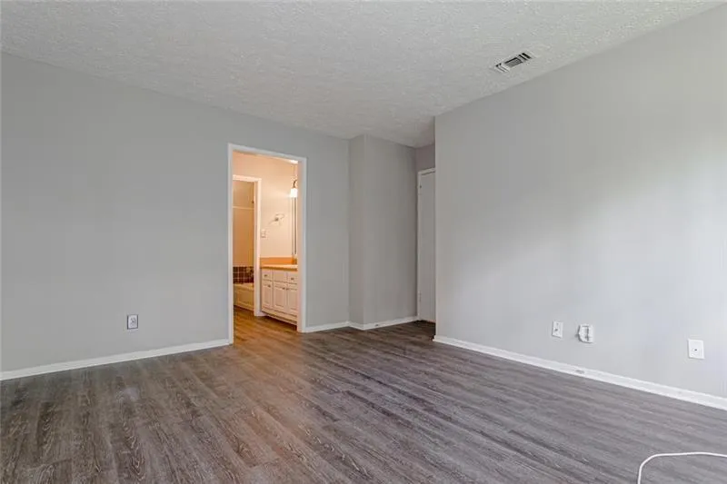 6818 Glenridge Drive Unit A, Sandy Springs, Georgia 30328, 2 Bedrooms Bedrooms, ,2 BathroomsBathrooms,Residential,Sold,6818 Glenridge Drive Unit A,6726114