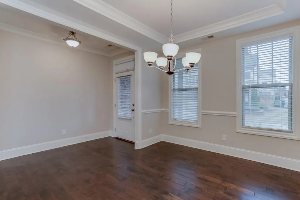 7600 Highland Bluff, Sandy Springs, Georgia 30328, 4 Bedrooms Bedrooms, ,2 BathroomsBathrooms,Residential,Sold,7600 Highland Bluff,6101086