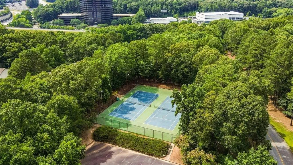 1217 Highland Bluff Drive Se, Atlanta, Georgia 30339, 2 Bedrooms Bedrooms, ,2 BathroomsBathrooms,Residential,For Sale,1217 Highland Bluff Drive Se,7662651
