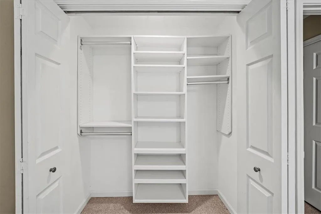 1217 Highland Bluff Drive Se, Atlanta, Georgia 30339, 2 Bedrooms Bedrooms, ,2 BathroomsBathrooms,Residential,For Sale,1217 Highland Bluff Drive Se,7662651