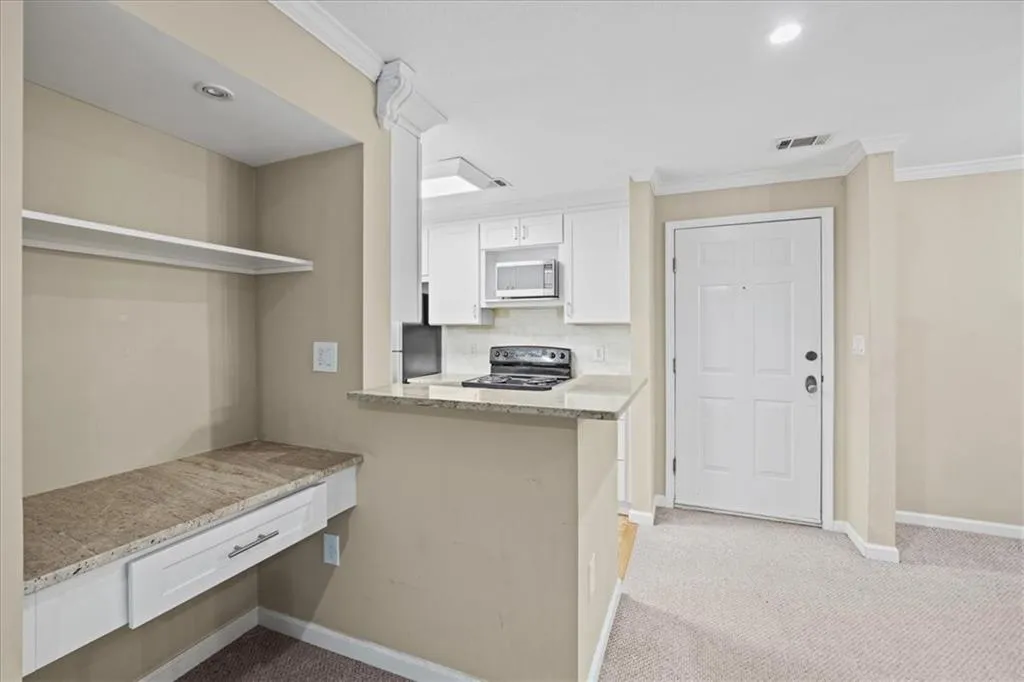 1217 Highland Bluff Drive Se, Atlanta, Georgia 30339, 2 Bedrooms Bedrooms, ,2 BathroomsBathrooms,Residential,For Sale,1217 Highland Bluff Drive Se,7662651
