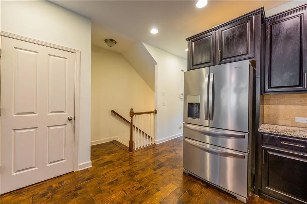 7385 Highland Bluff, Atlanta, Georgia 30328, 3 Bedrooms Bedrooms, ,3 BathroomsBathrooms,Residential,Sold,7385 Highland Bluff,7151123