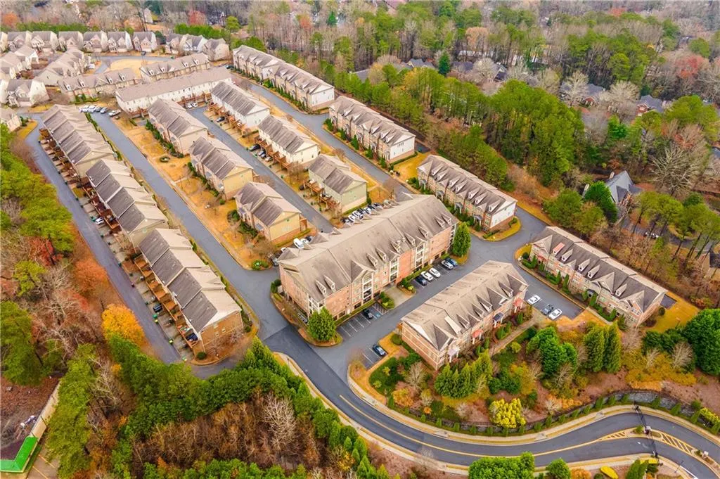 7385 Highland Bluff, Atlanta, Georgia 30328, 3 Bedrooms Bedrooms, ,3 BathroomsBathrooms,Residential,Sold,7385 Highland Bluff,7151123