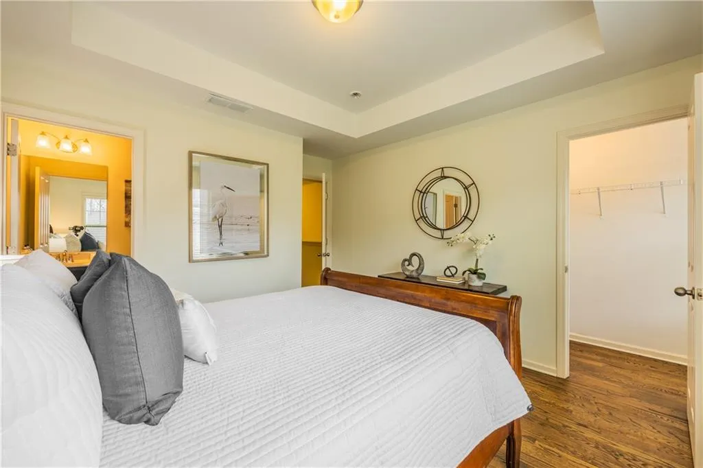 7385 Highland Bluff, Atlanta, Georgia 30328, 3 Bedrooms Bedrooms, ,3 BathroomsBathrooms,Residential,Sold,7385 Highland Bluff,7151123