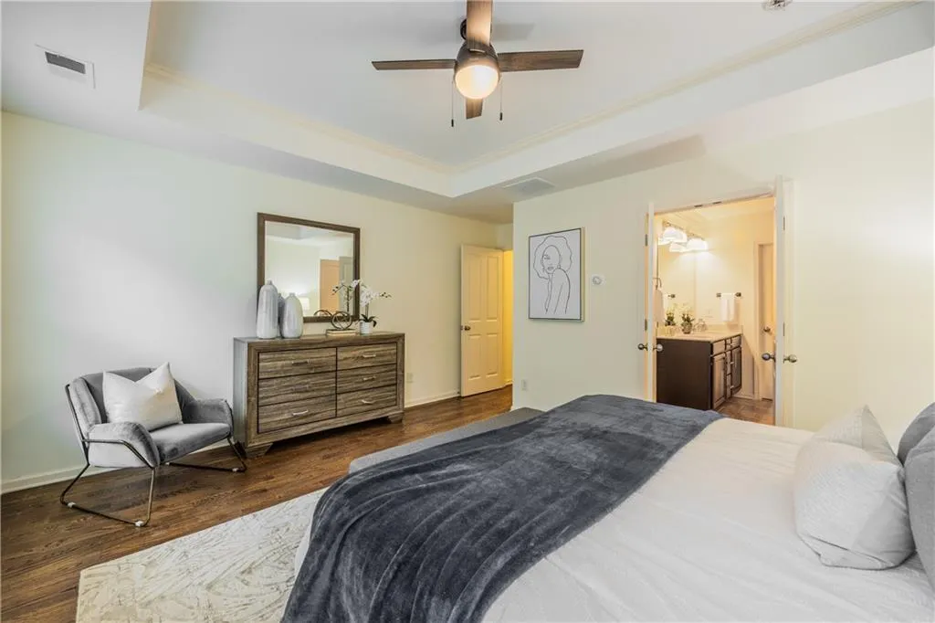 7385 Highland Bluff, Atlanta, Georgia 30328, 3 Bedrooms Bedrooms, ,3 BathroomsBathrooms,Residential,Sold,7385 Highland Bluff,7151123