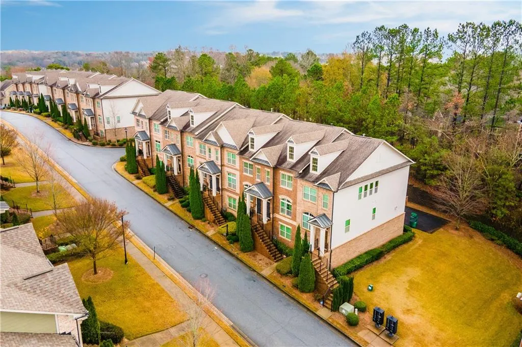 7385 Highland Bluff, Atlanta, Georgia 30328, 3 Bedrooms Bedrooms, ,3 BathroomsBathrooms,Residential,Sold,7385 Highland Bluff,7151123