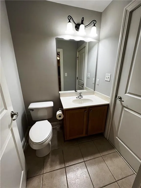 240 Le Gran Bend, Atlanta, Georgia 30328, 2 Bedrooms Bedrooms, ,2 BathroomsBathrooms,Residential,Sold,240 Le Gran Bend,7166974