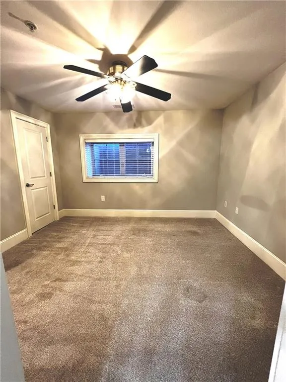 240 Le Gran Bend, Atlanta, Georgia 30328, 2 Bedrooms Bedrooms, ,2 BathroomsBathrooms,Residential,Sold,240 Le Gran Bend,7166974